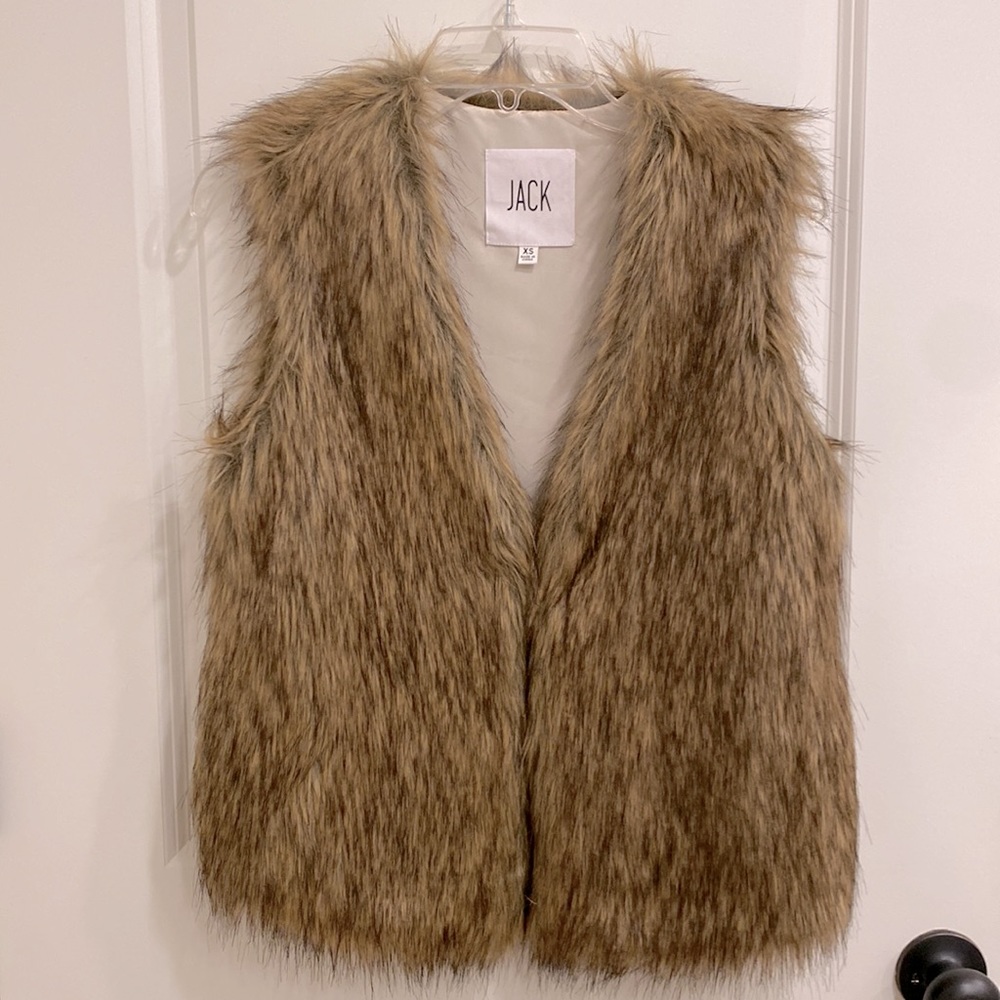 Like New! Jack by BB Dakota Cozy Faux Fur Vest Size XS
